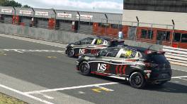 17.04.2023, The Racing Line Clio Cup, Media Day, Oulton Park Fosters, Donni Henriksen, NSR Red, Anders Kejser, NSR Red, iRacing