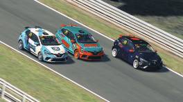 17.04.2023, The Racing Line Clio Cup, Media Day, Oulton Park Fosters, Alejandro Caride, Lurchas Galicia. Joseph Gibson, ORD, Jan Weisswang, Meatball Motorsport, iRacing