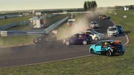 15.05.2023, The Racing Line Clio Cup, Round 4, Snetterton 300, Start action, iRacing