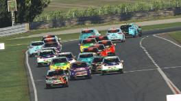 15.05.2023, The Racing Line Clio Cup, Round 4, Snetterton 300, Start action, iRacing