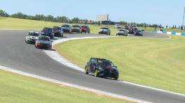 22.05.2023, The Racing Line Clio Cup, Round 5, Donington National, Start action, iRacing